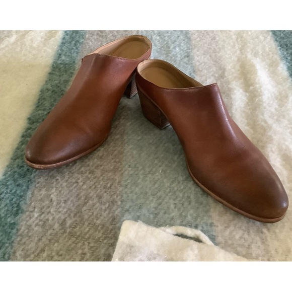 UGG Shoes - UGG Lovisa mule leather slip on size 12